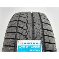 225/45R17 Sailun Ice Blazer Arctic 94H XL