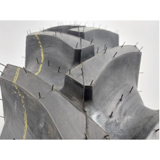 13,6-38 BKT TR135 8PR 131A6/127A8 TT