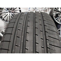 215/60R17 Yokohama Bluearth-XT AE61 96H