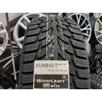 225/45R17 Kumho WI32 94T XL