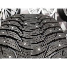 235/40R18 Goodride Z506 95T XL Studded