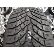 215/50R18 Yokohama Bluearth Winter V905 92V