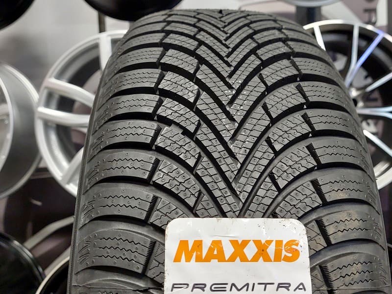 275/35R19 Maxxis Premitra Snow WP6 100W