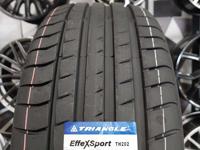 215/55R17 Triangle Effexsport TH202 94Y XL