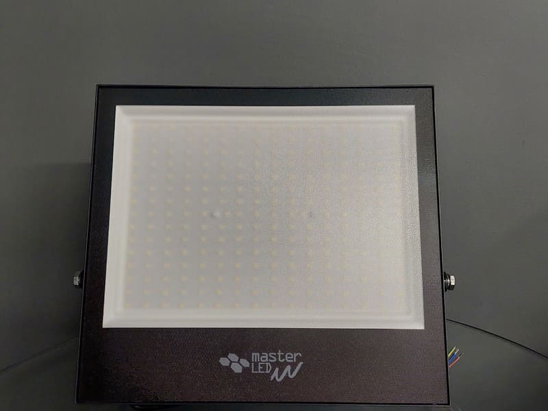 LED SMD Tiga 50W 4500K Melns